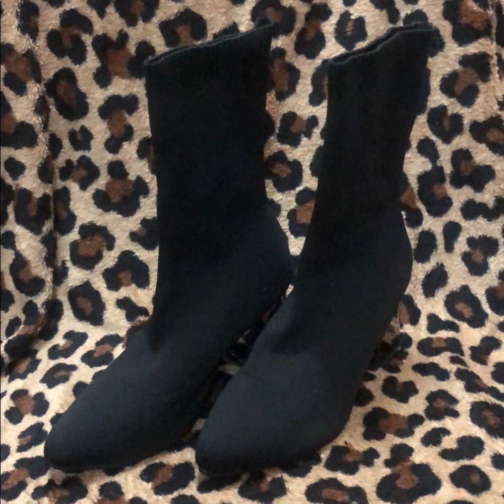 BLOCK MIRRORED HEEL Size 3.5 Sock Stretch Boot